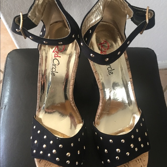 Women’s size 8 1/2 - Picture 3 of 8